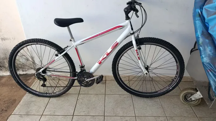 Bicicleta aro 29 - Semi nova