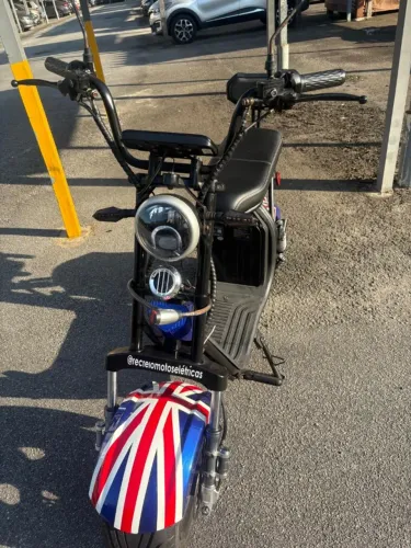 Moto scooter elétrica x11 1000W zerada