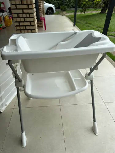 Banheira Burigotto Splash+ com suporte - completa