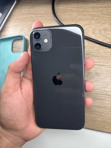 iPhone 11 64 GB 