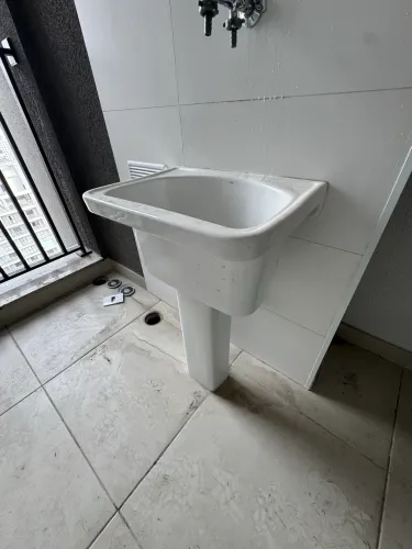 Tanque Deca de Louça com Coluna Branco - Semi Novo