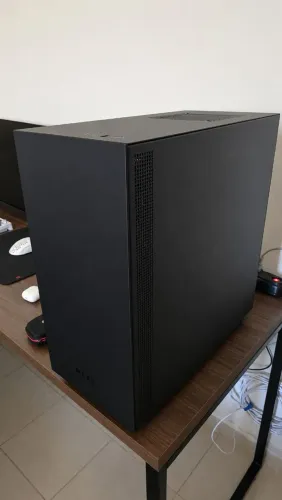 NZXT H510i preto / preto, modelo CA-H510i-B1