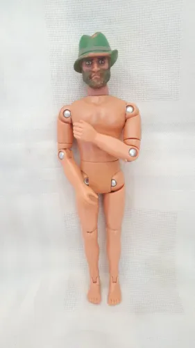 boneco magnificient anos 80