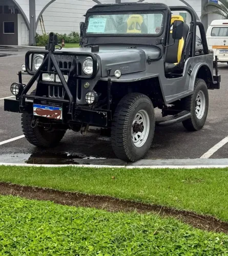 Willys Overland Jeep 2.6 12V Gasolina 2P 1954