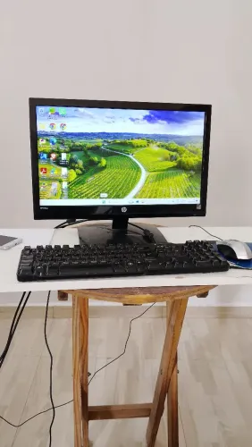 PC Gamer de Entrada Ryzen 5 3400G / 16GB RAM / SSD / Monitor HP (Ler Descrição)