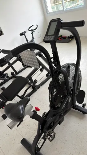Ergométrica com ventilação aparelho de academia profissional