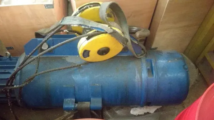 Talha eletrica de 10 ton completa. 6 meses uso