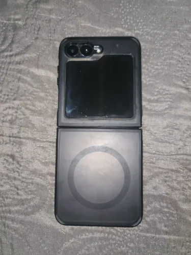 Vendo zflip 7 fe 4 meses de uso