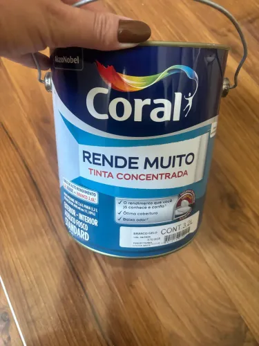 Tinta da Coral. Lacrada. Cor Branco Gelo.