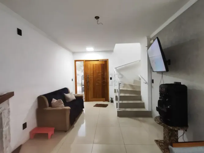 Sobrado á venda no Fragata - conforto, espaço e charme em um só lugar.