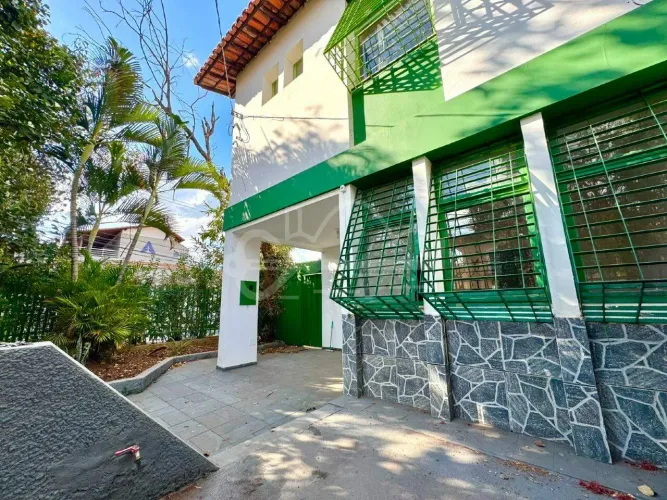 CASA GEMINADA | 3 QUARTOS I SUÍTE I 1 VAGA | BAIRRO SÃO LUIZ | R$ 3.100,00