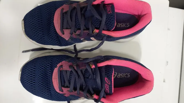 Tênis original Asics n°35 ótimo para correr, caminhar