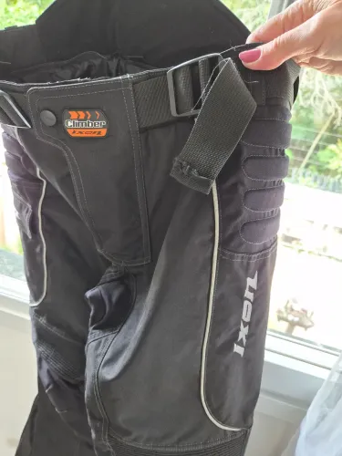 CALÇA MOTOCICLISTA EM CORDURA