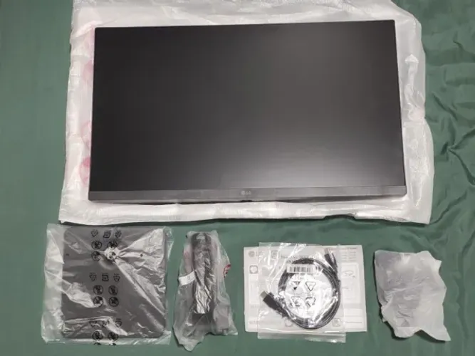 Monitor LG LED 24" + Caixa + Nota Fiscal + Garantia de Fábrica
