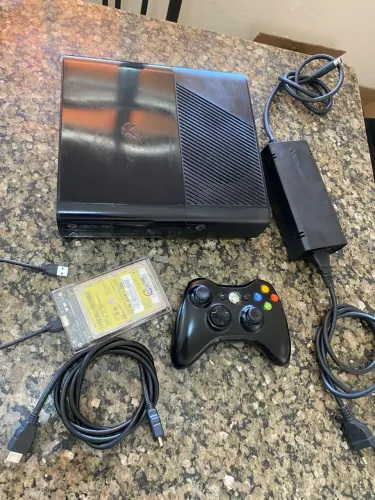 Xbox 360 super slim desbloqueado 