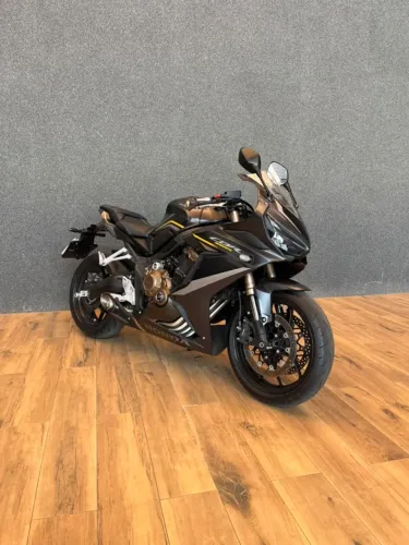 HONDA CBR 650 R