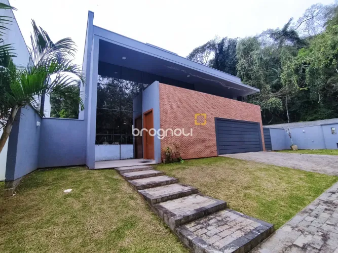 BROGNOLI VENDE - CASA ALTO PADRÃO CONDOMÍNIO FECHADO - CACHOEIRA DO BOM JESUS