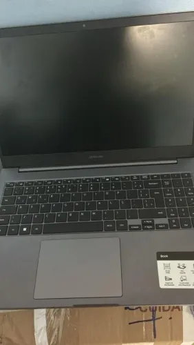 Notebook e impressora 