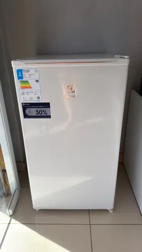Frigobar seminovo 90L