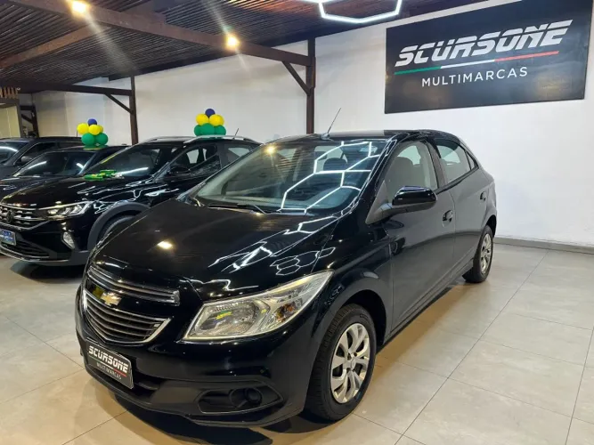 Chevrolet Onix Hatch LT 1.0 8V Flex Power Mec. 4P 2013