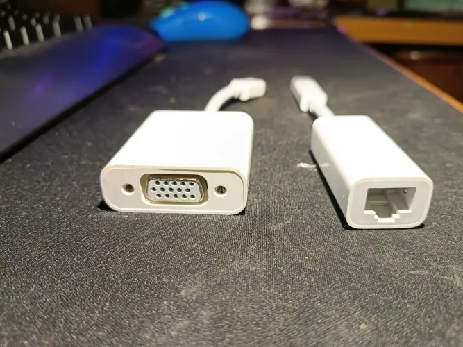 Adaptadores RJ45 e VGA para Mac 