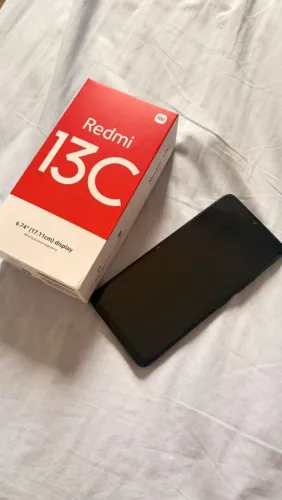 Redmi 13C 256GB - 8GB RAM + 4GB Virtual (Ótimo Estado)