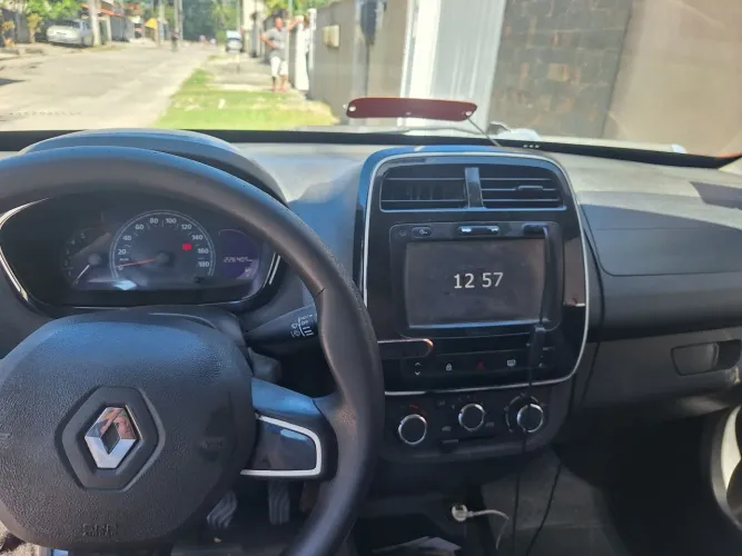 Renault Kwid Intense 1.0 Flex 12V 5P Mec. 2018
