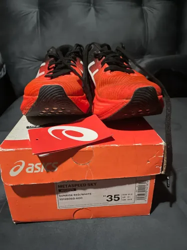 ASICS Metaspeed Sky Tokyo Tam 35 