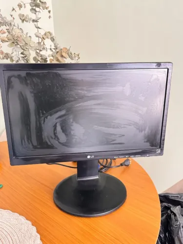 Monitor LG 20P