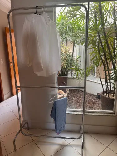 Arara Cromada Dupla para Roupas - Estrutura Reforçada