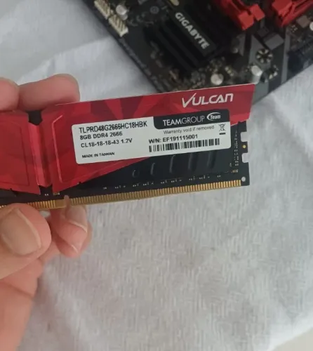 Memoria Ram DDR4 Vulcan 8GB (16GB TOTAL)