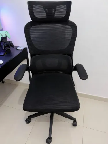 Cadeira Ergonômica de Escritório com Apoio de Cabeça - Excelente Estado