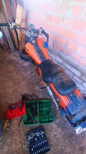 Dafra Kansas 150 Laranjada, documentada só pegar e andar IPVA de 2026 pago