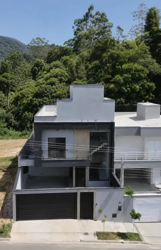 Sobrado à venda em Vinhedo, Pinheirinho, com 3 suítes, com 232 m²