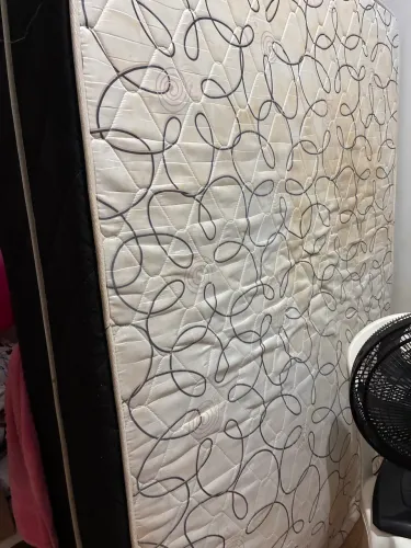 CAMA USADA!