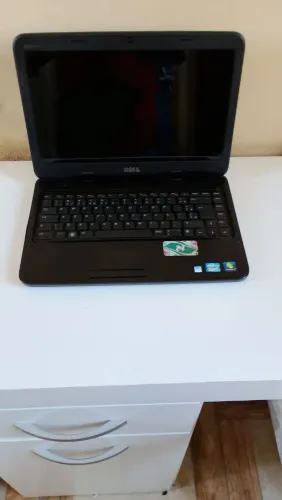Notebook Dell com defeito (Retirada de peças)