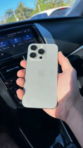 iPhone 15 Pro Max 256gb Impecável