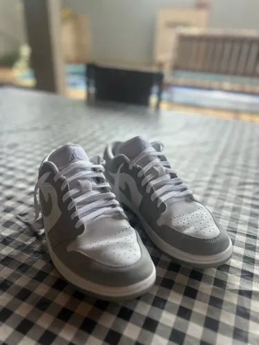 JORDAN 1 LOW