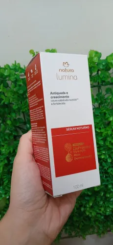Sérum Antiqueda e Crescimento Natura.