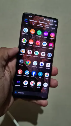 Moto edge 5g 2020 aparelho top para jogos. Snapdragon 765G. 128gb/6 de RAM.