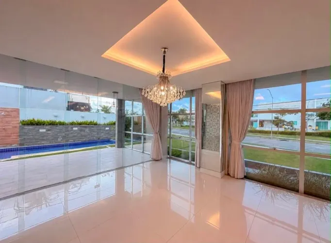Alugo mansão no Montenegro Boulevard 5 suítes com closet e piscina 
