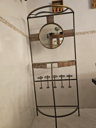Vendo Aparador de Ferro 