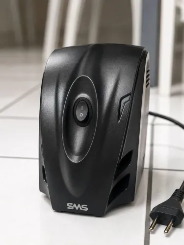 Estabilizador SMS Revolution 300VA<br>
