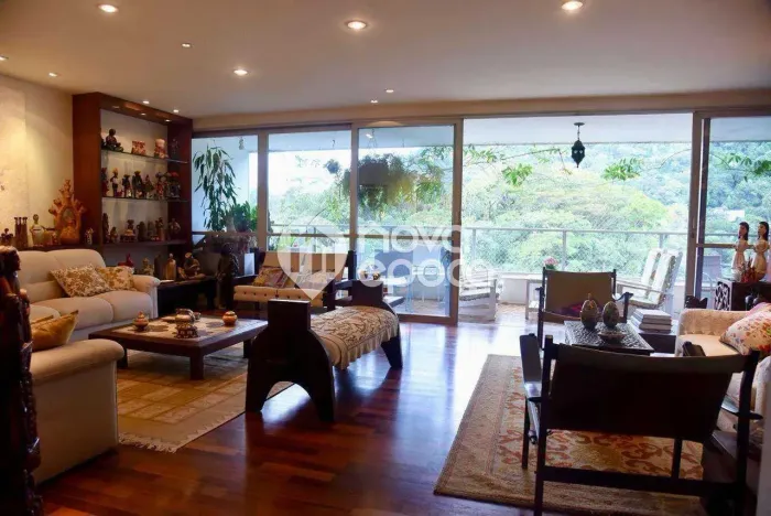 Gávea | Apartamento 4 quartos, sendo 1 suite