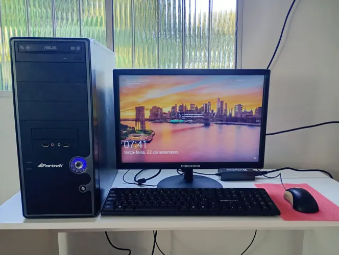 Computador pronto para uso.