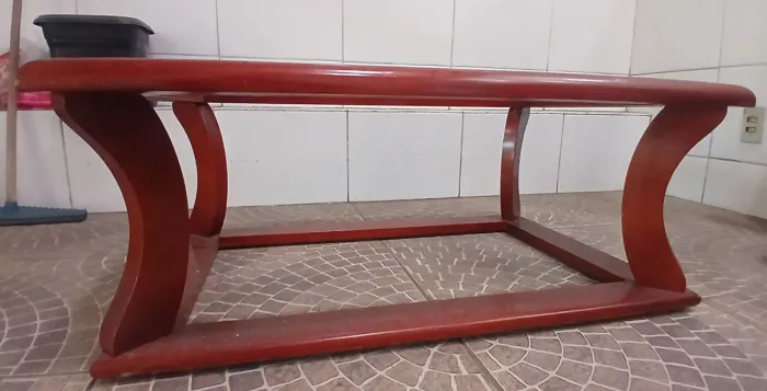 Mesa de centro LEIA O ANÚNCIO