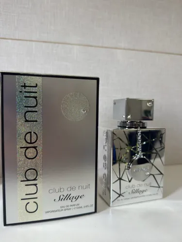 Perfume club de nuit Sillage
