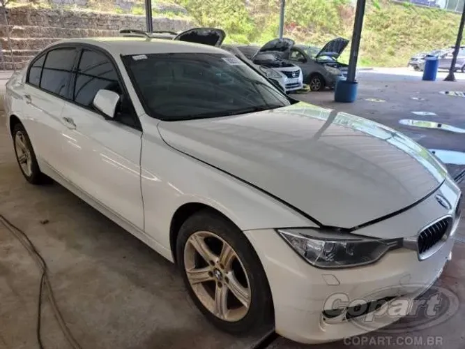 SUCATA BMW 320I MOTOR N20 TURBO PARA RETIRADA DE PEÇAS