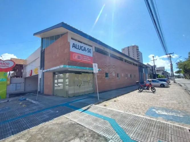 PONTO COMERCIAL NA AV. ÁLVARO CALHEIROS MEDINDO 525,00M²