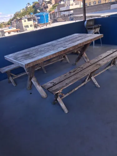 Mesa com banco